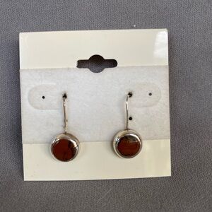 Sterling silver and brown round earring